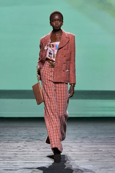 Look 41